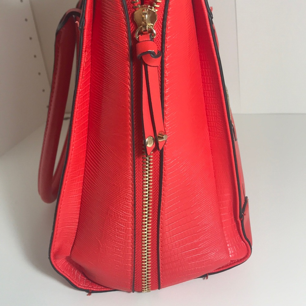 Also Purse View 4